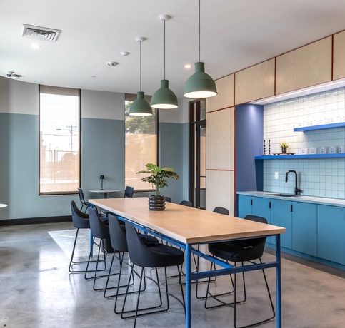 Property Manager Multifamily The Point Clubhouse Polished Concrete Kitchen (4)