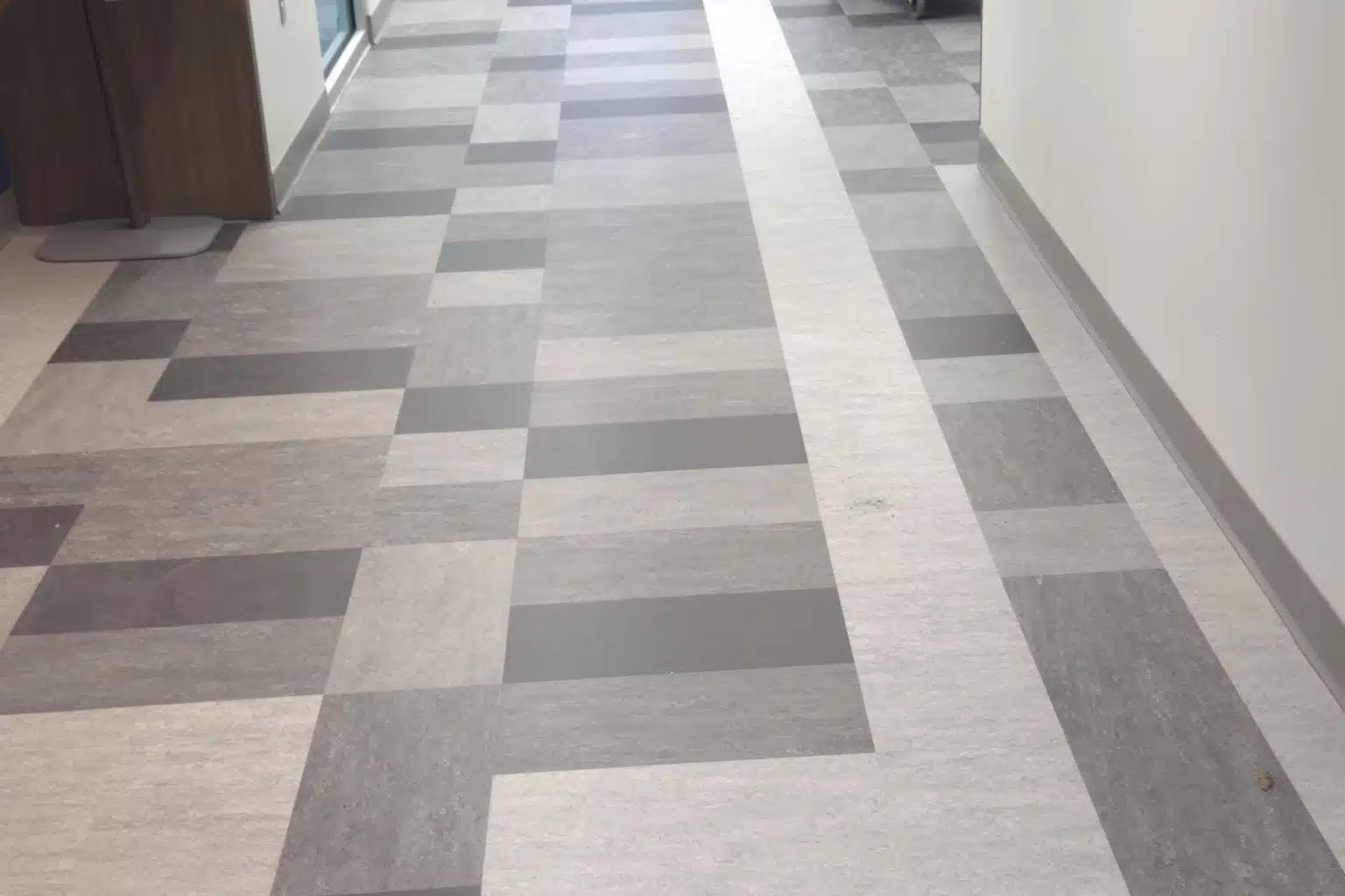 healthcare_flooring_3_1536x1024